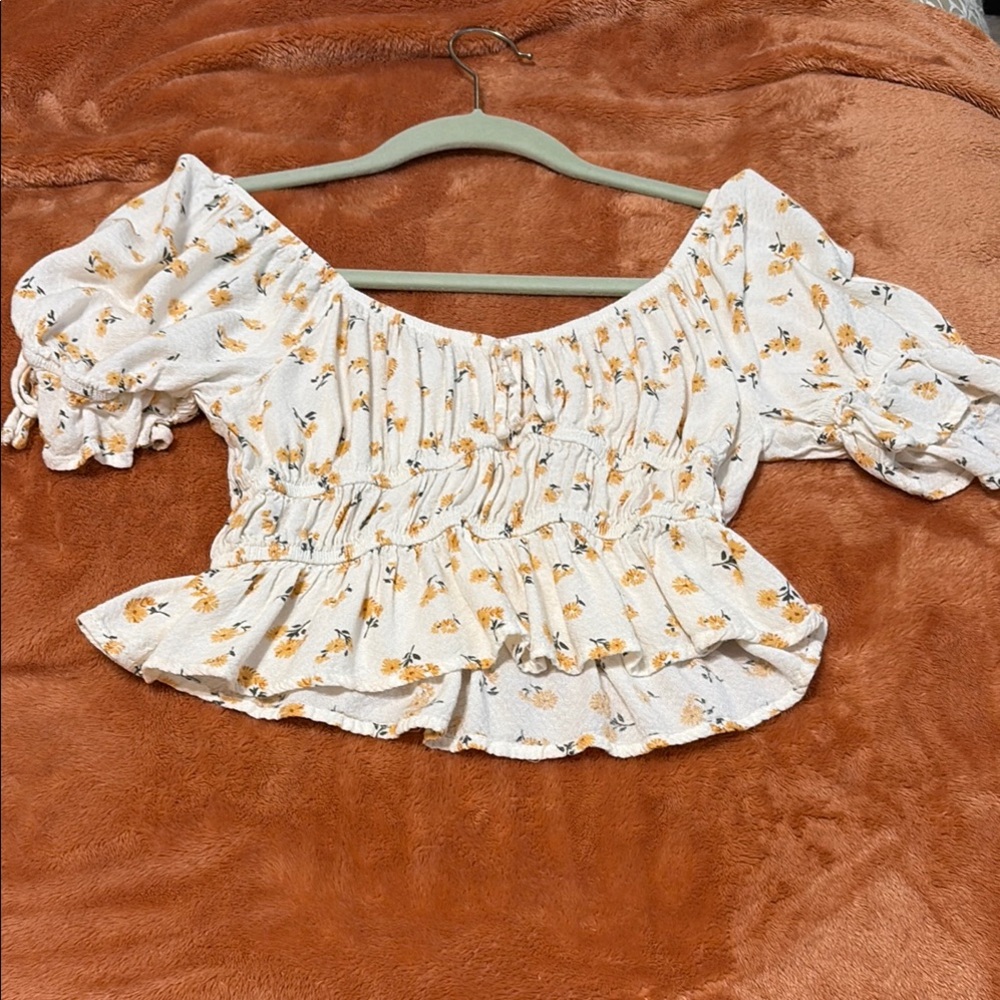 Arizona Jean Company Brown Tan Puff Sleeve Blouse - Picture 2 of 4